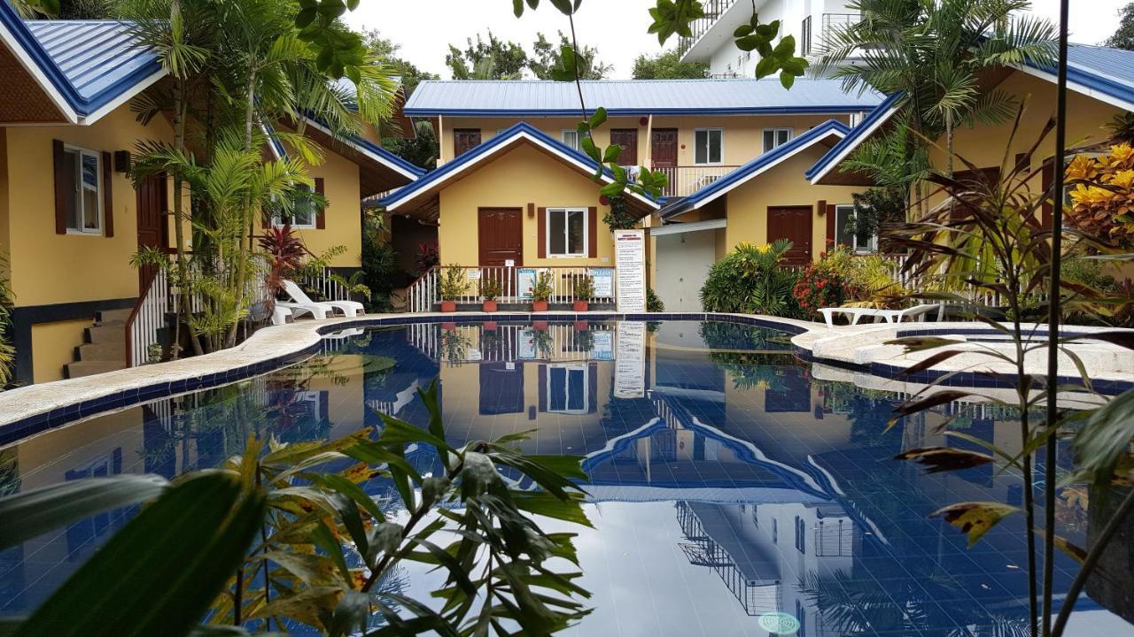 Blue Lagoon Inn & Suites Puerto Princesa Exterior foto
