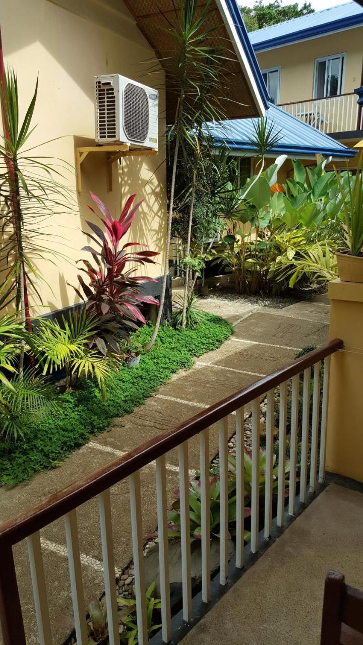 Blue Lagoon Inn & Suites Puerto Princesa Exterior foto